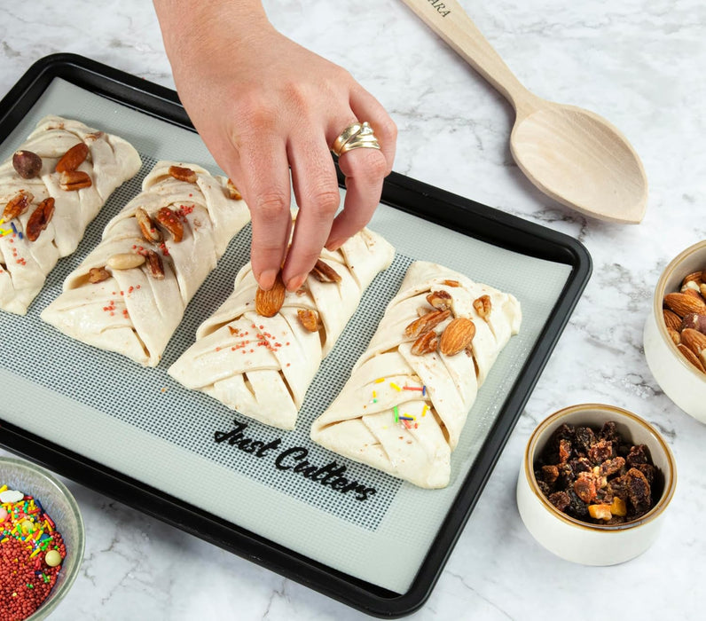 x Baking Mats Thick Durable Reinforced Silicone Baking Mats